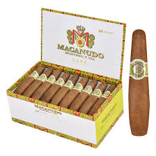 MACANUDO CAFE DIPLOMAT 41/2 X 38/60/44 (25)