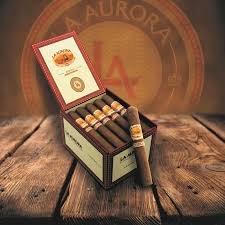 LA AURORA 1962 COROJO CHURCHILL 7X47  (20)