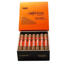 [INTREF000841] AGING ROOM SOLERA SHADE FANFARE (57X6 1/8)