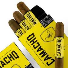 [INTREF002101] CAMACHO Criollo Churchill Ce US 4's 7X48(4 pack)