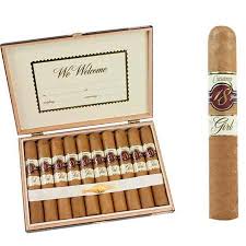[INTREF002892] CUSANO 18 Connecticut Robusto Girl CeUS18's5X50(10)