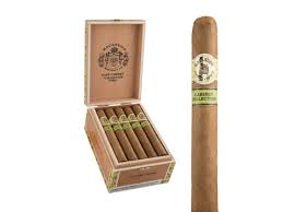 [INTREF006097] MACANUDO CABINET COLLECTION TORO (15)