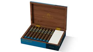 [INTREF006114] MACANUDO EMISSARY TORO 6X52 (16)