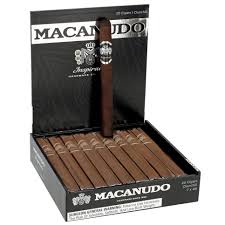 [INTREF006125] MACANUDO INSPIRADO BLACK CHURCHILL 7 X 48 (20)