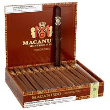 [INTREF006162] MACANUDO MADURO BARON DE ROTHSCHILD 61/2X42 (25)