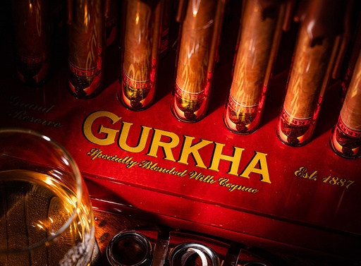 [INTREF004532] GURKHA GRAND RESERVE NATURAL CHURCHILL (30)