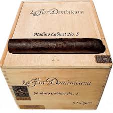 [INTREF005855] LFD MADURO CABINET NO 5 LA FLOR DOMINICANA