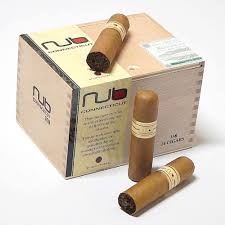 [INTREF007066] NUB CONNECTICUT 354  (24) OLIVA