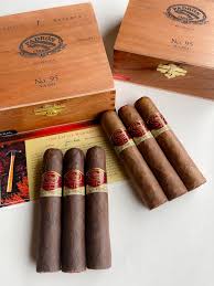 [INTREF000237] PADRON FAMILY RESERVE NO.95  (10)