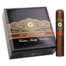 [INTREF008190] PERDOMO 20TH ANNIV MADURO CHURCHILL 7X56 (24)