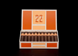 [INTREF009073] RP CATCH 22 DOUBLE CORONA 7-1/2X52 (22) ROCKY PATEL
