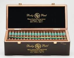 [INTREF009164] RP EDITION UNICA TORO 6X52 (100) ROCKY PATEL